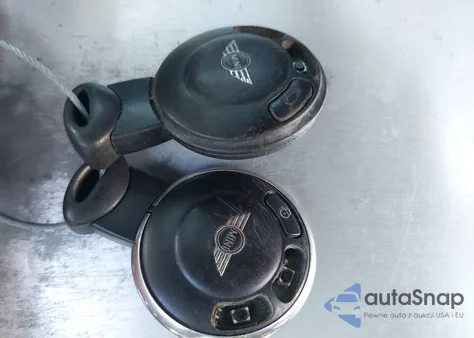 2011 Mini Cooper S from USA, damaged, VIN WMWSV3C58BTY21302